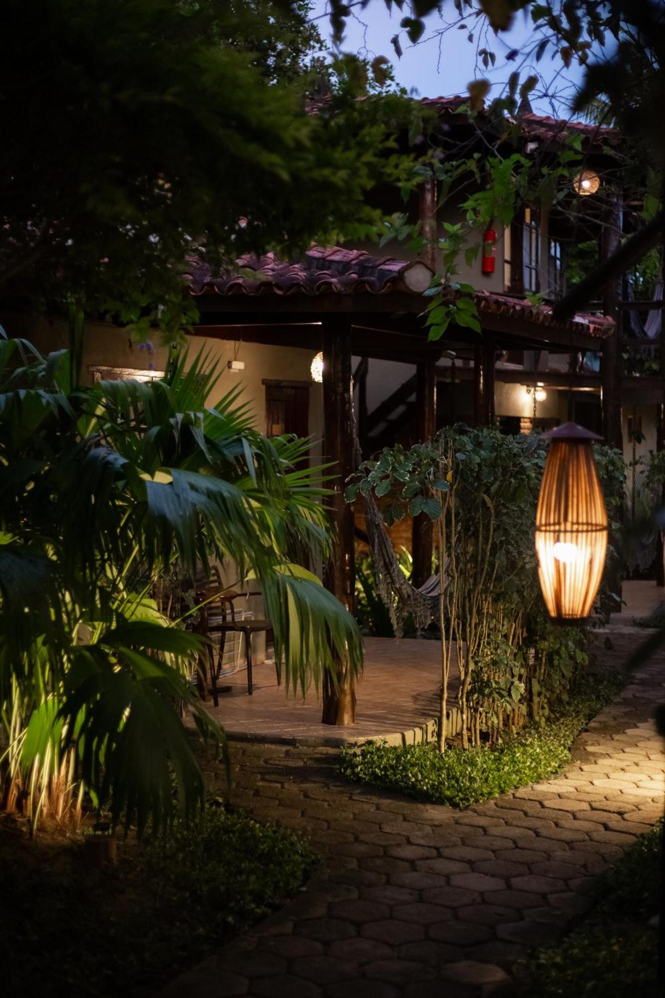 Pousada Villa Zena - Frente Ao Mar - Pe Na Areia 포르투세구로 외부 사진