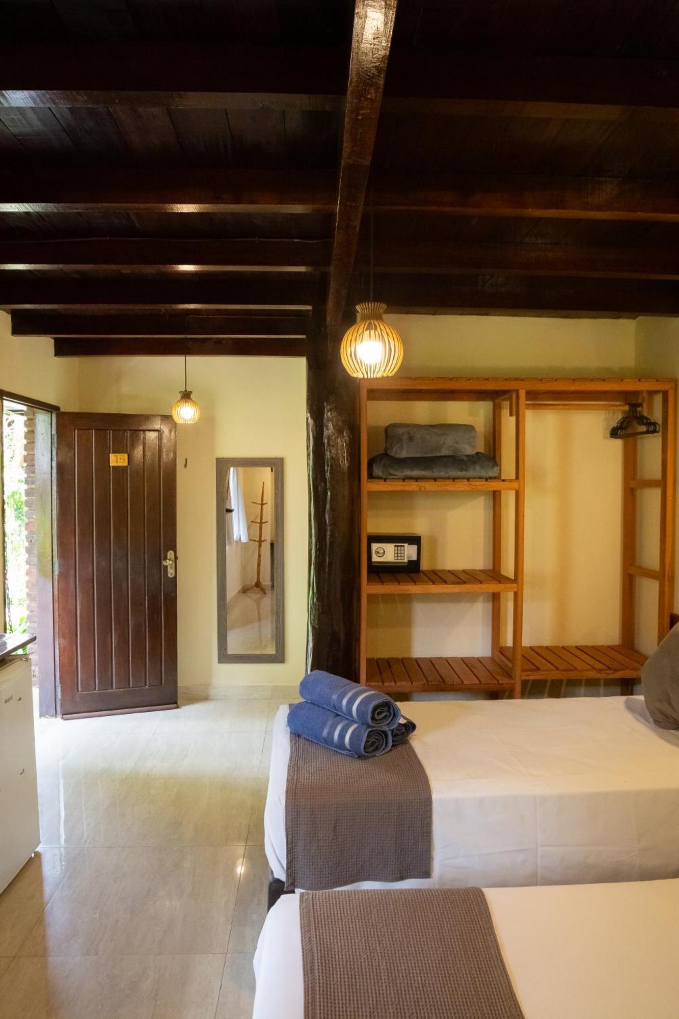 Pousada Villa Zena - Frente Ao Mar - Pe Na Areia 포르투세구로 외부 사진
